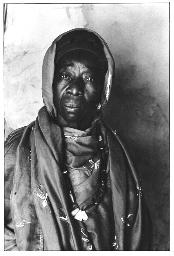 Madame, Mali, photo noir et blanc, Jean-Pierre Devals